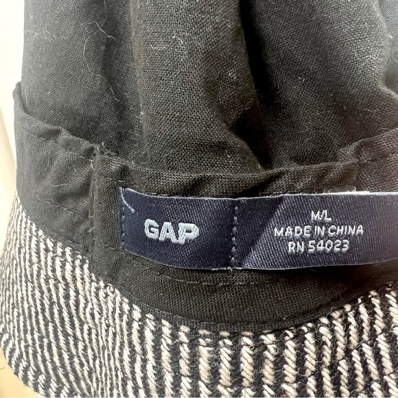 GAP | Tweed Wool Bucket Hat | Size M/L - Picture 5 of 6